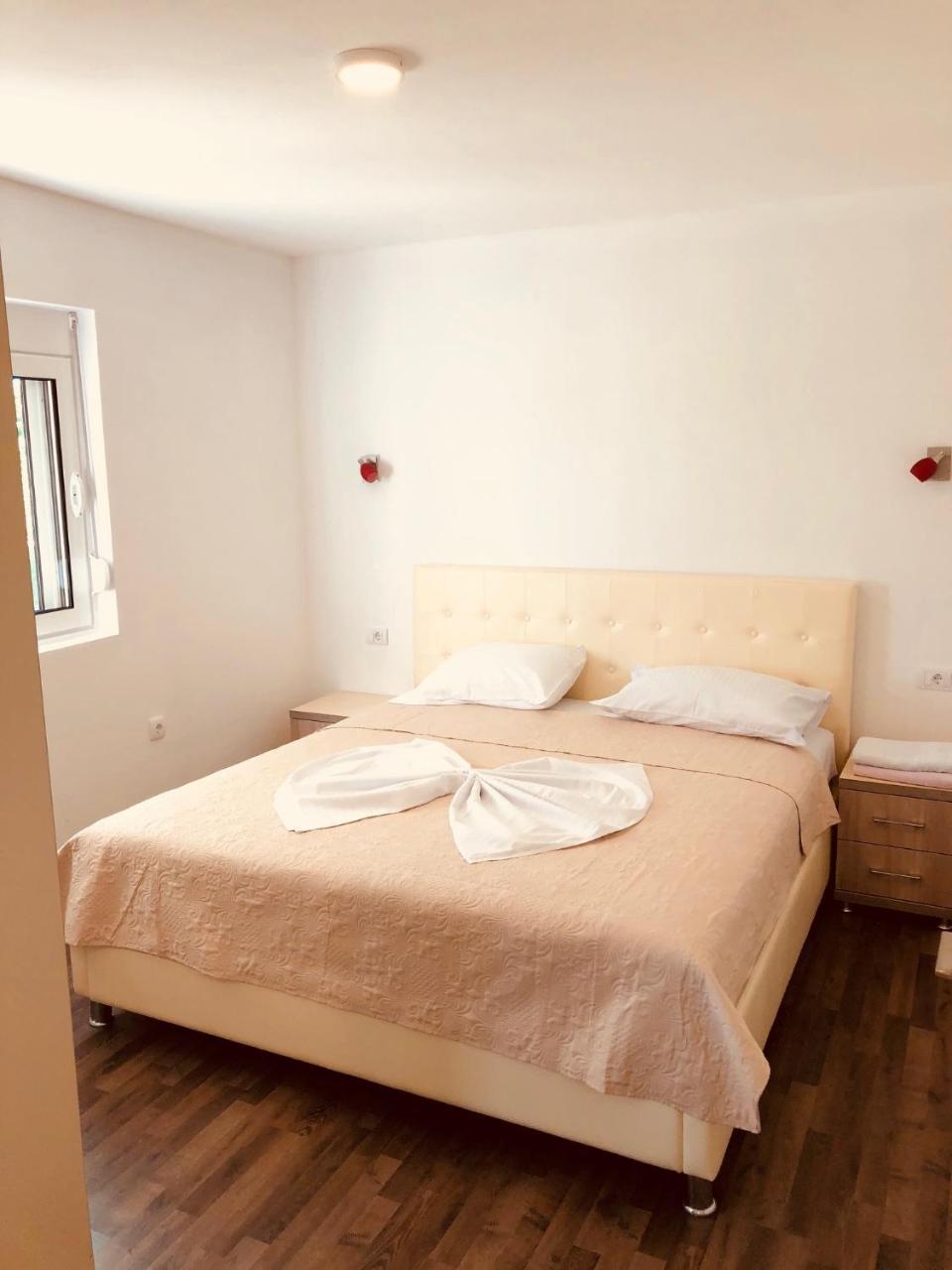 Delfini Holiday Homes Ulcinj Exterior foto